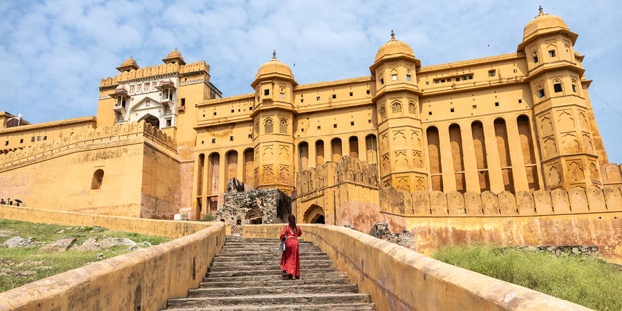 Uncovering Jaipur’s stunning Amber Fort by Jeep